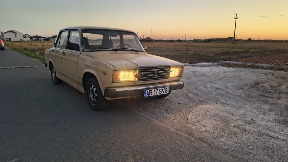 Vând Lada 2107 ,1500 cm3 . 2900 euro