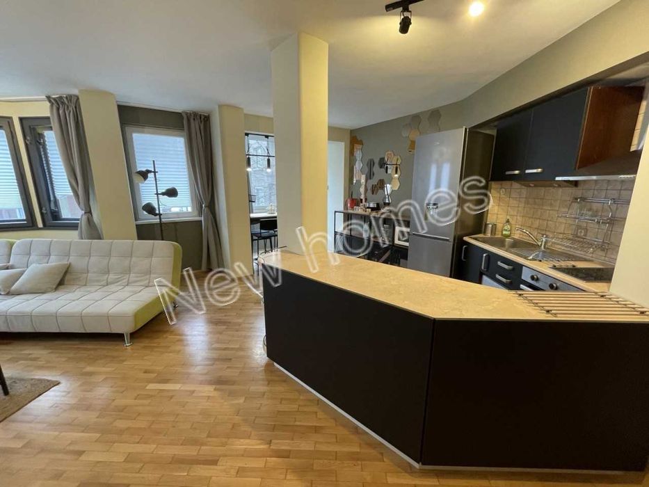 Продава се Двустаен апартамент в Пловдив, Център - 69 кв.м за 2047 €/кв.м - Снимка #2