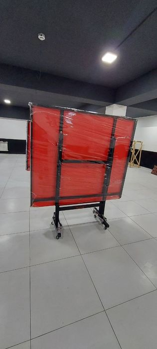 Ping pong stol tennis sotiladi