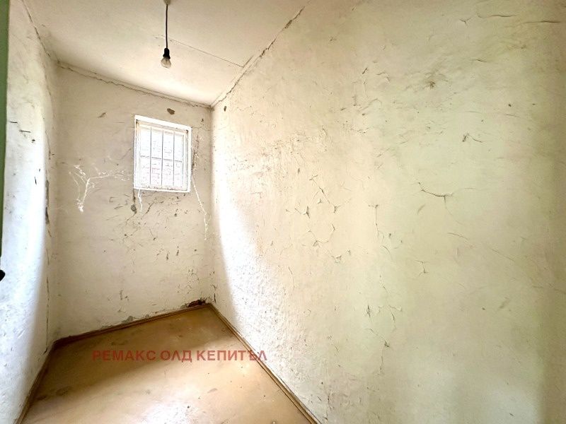 Къща в село Хотница