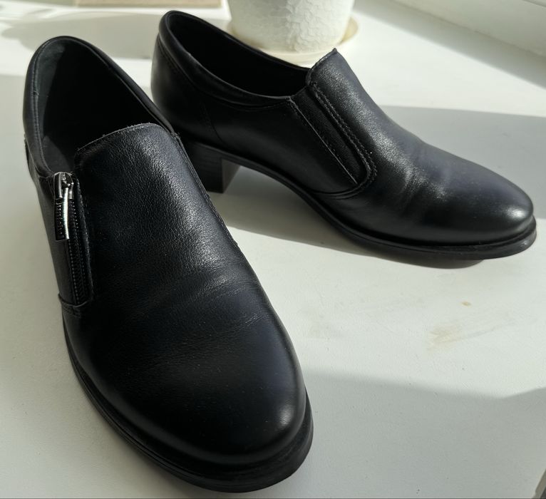 НОВЫЕ стильные лоферы!!!СРОЧНО продам!!!