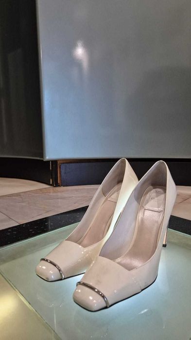 Женские лаковые туфли Dior