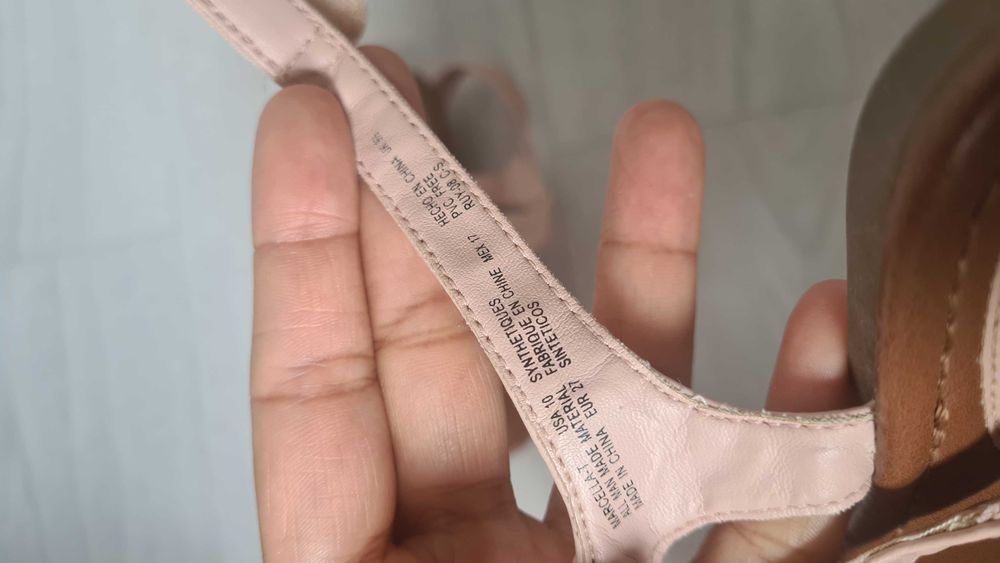 СРОЧНО продаю обувь летняя для девочки