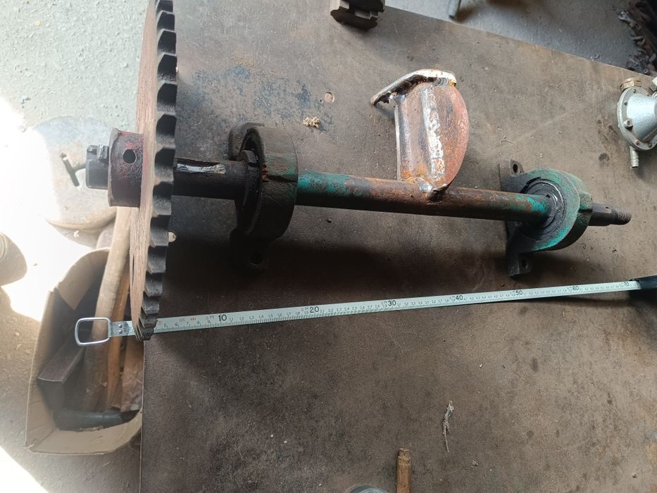 Вал с подшипниками для калуна (дровакола)