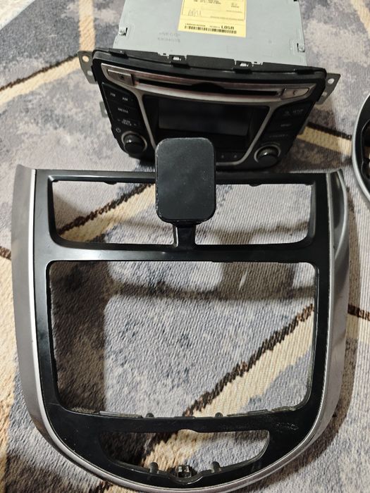 Автомагнитола на Hyundai accent