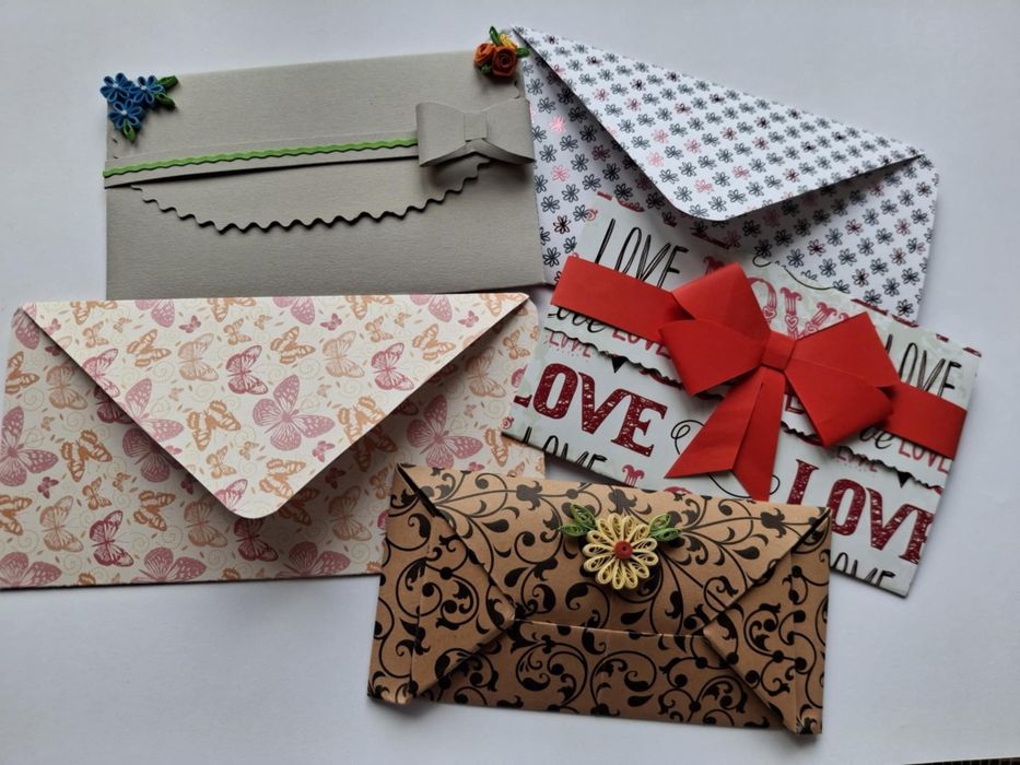 Плик за пари от твърда хартия, ръчноправен