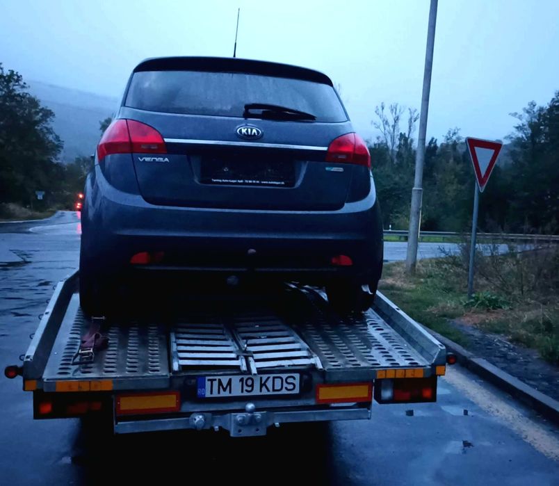 Tractări auto non-stop.