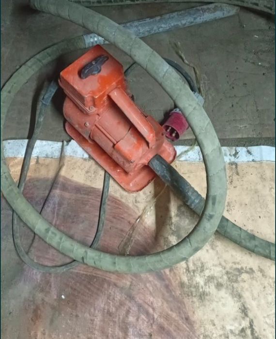 Вибратор бетона бу