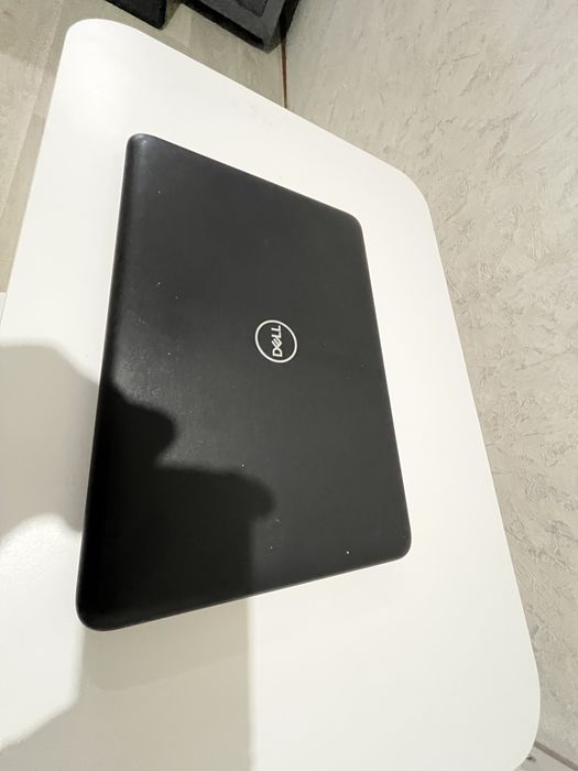 Продам нетбук Dell