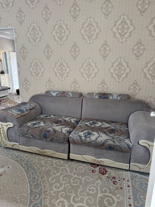 Диван, стол детский кроват сатылады.