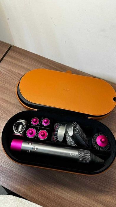 Продаю Dyson оригинал