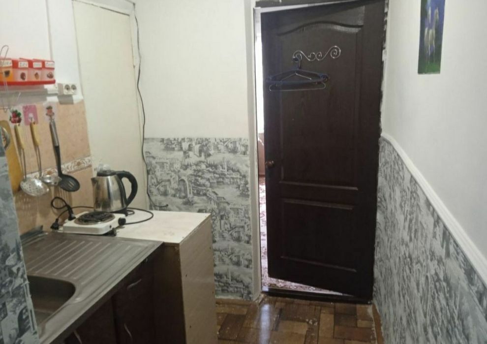 Срочно продаётся квартира 1/4/4