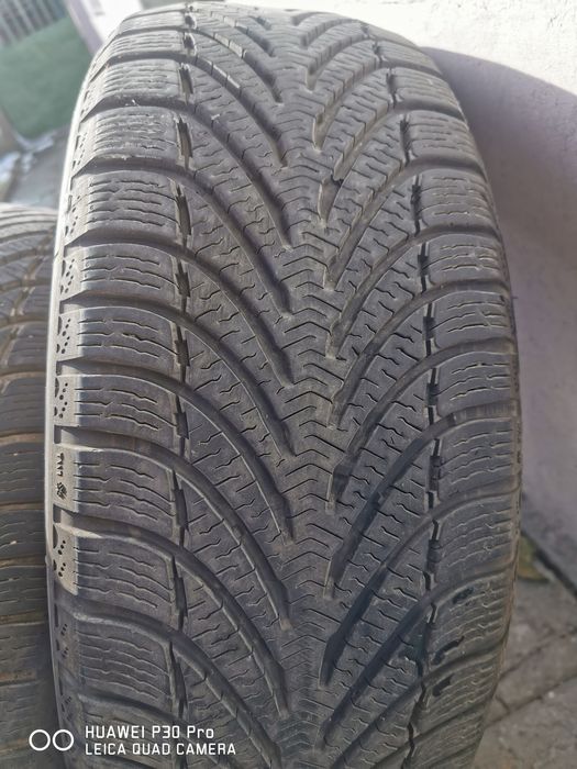 Зимни гуми 215/60/16