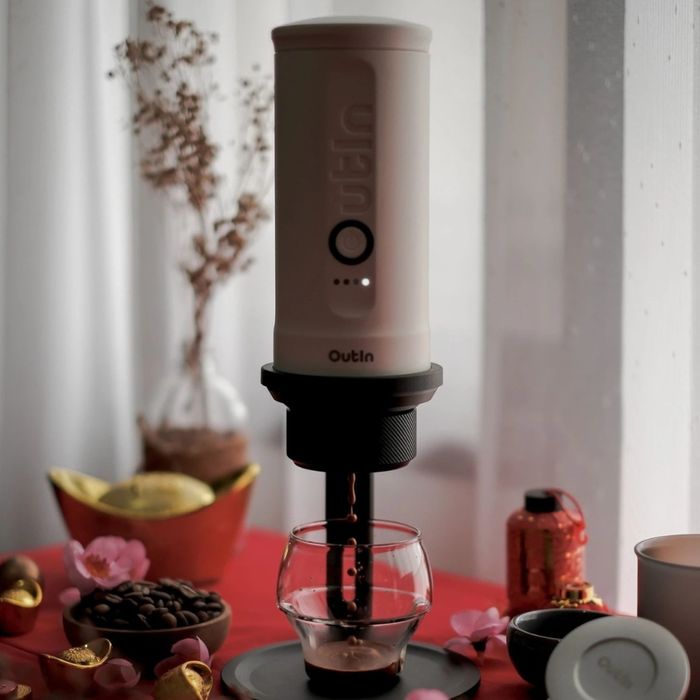 Метална стойка за Outin