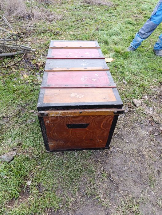 Cufăr zestre  aproximativ 100 de ani