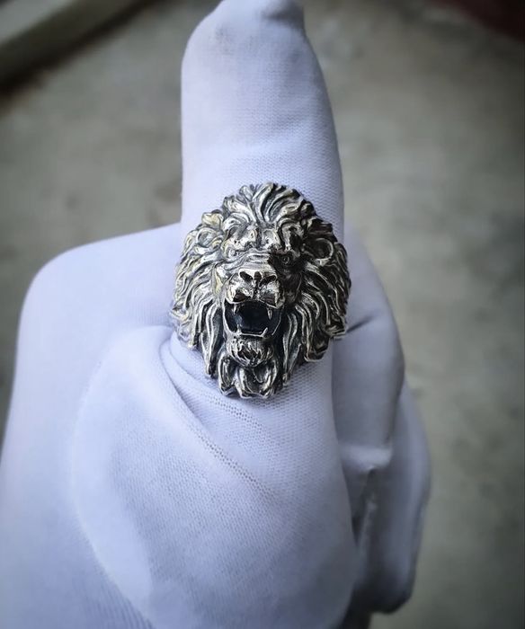 Кольцо Лев , Uzuk Sher