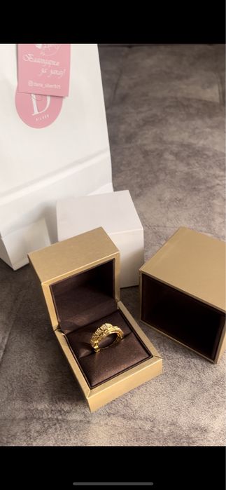 Кольцо Bulgari, Титан