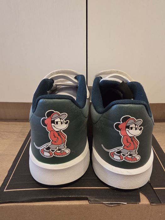 Adidas copii marimea 33