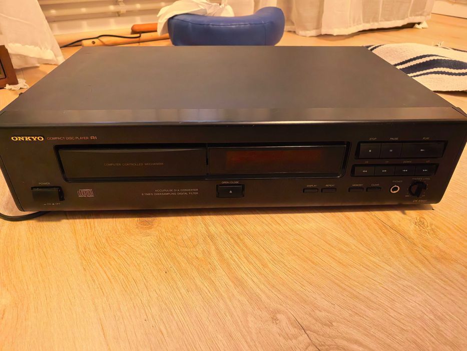 Cd player Onkyo DX6900