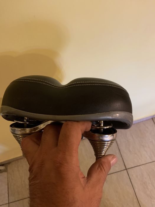 Sa bicicleta Diamant