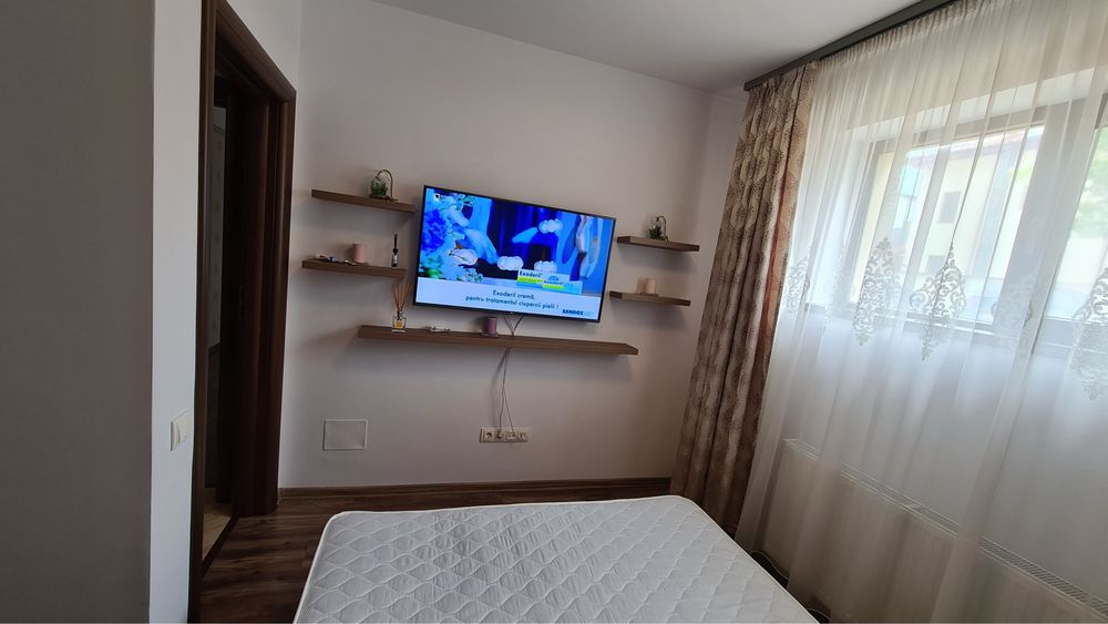 Vand apartament decomandat, mobilat si utilat complet  , 2 camere, 51 mp. Se afla in Chiajna Rosu, Acvilei 42 .