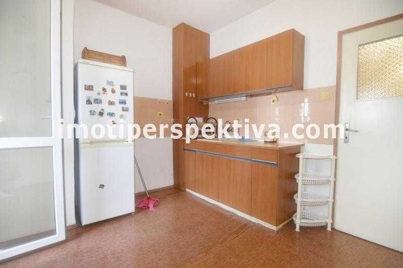 Продава се Тристаен апартамент в Пловдив, Тракия - 90 кв.м за 1867 €/кв.м - Снимка #3