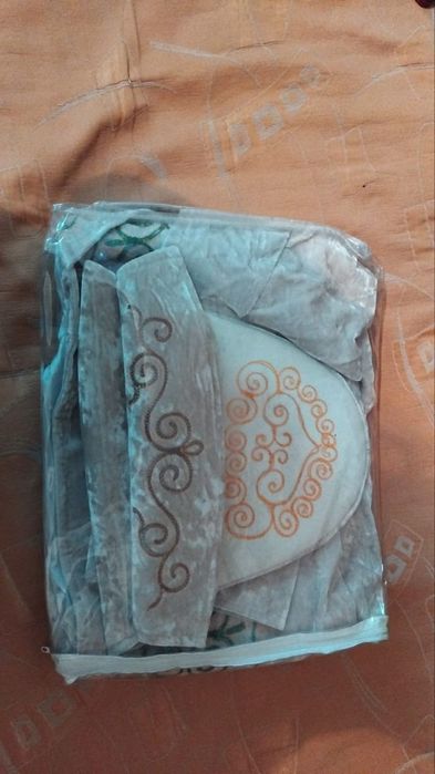 Продам шапан с калпаком