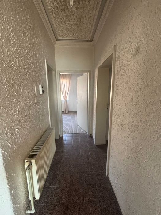 ЧЕТИРИСТАЕН апартамент в ЦЕНТЪРА на Карлово