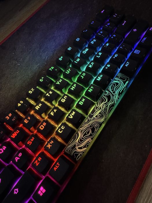 Продам клавиатуру Hyper X Alloy Origins 60