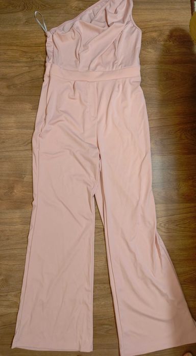 Нов дамски гащеризон,цвят пудра