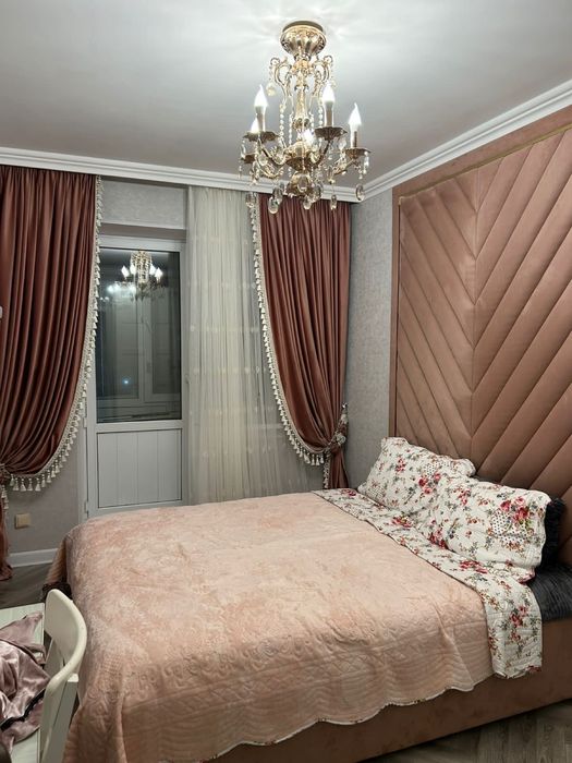 Продам четырехкомнатную квартиру