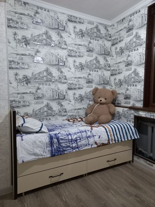 Продаётся на Карасу-2 4ком