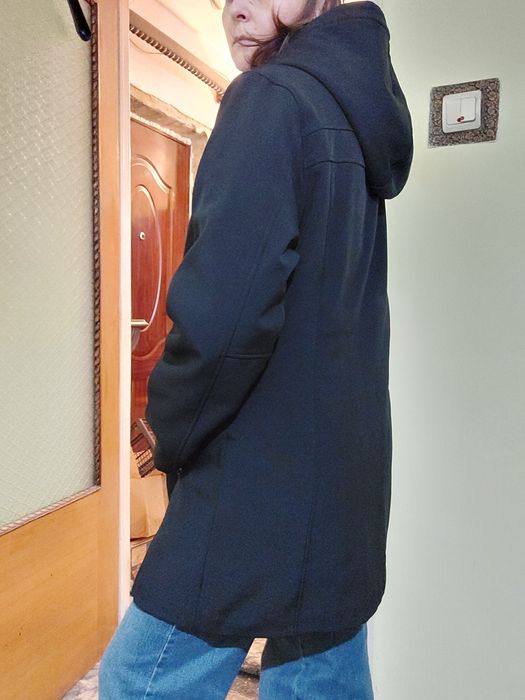 Geacă izolată Brugi cu glugă