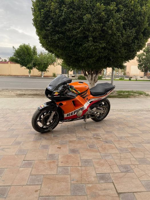 Honda cbr 600 f2