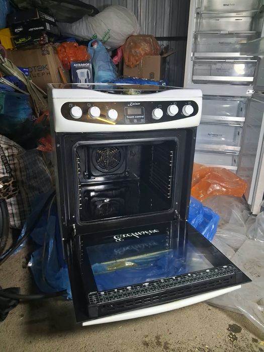 Продам газовую плиту Kaiser Exclusive.