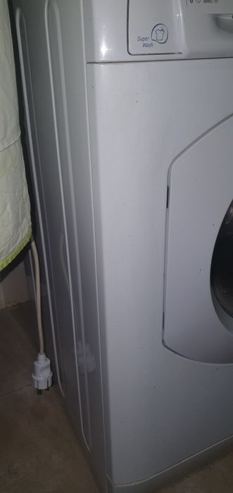 Hotpint Ariston Стиралная машина