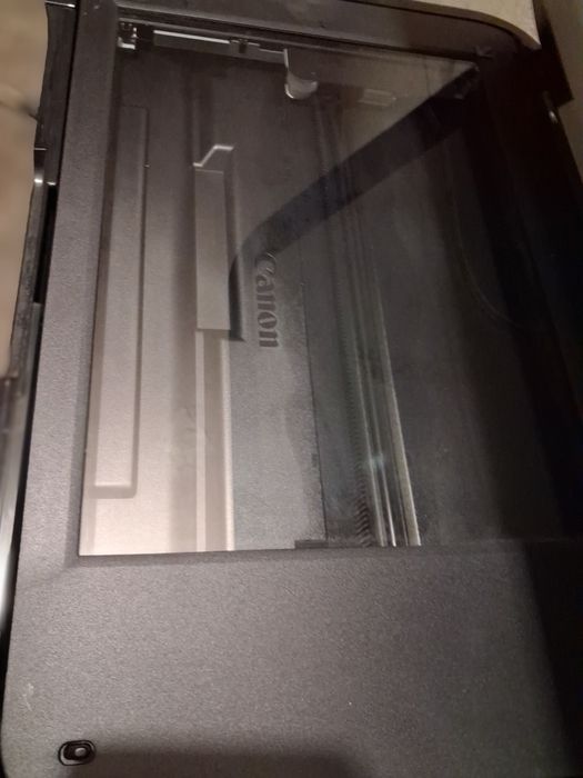 Принтери "hp " и" Canon" със скенер