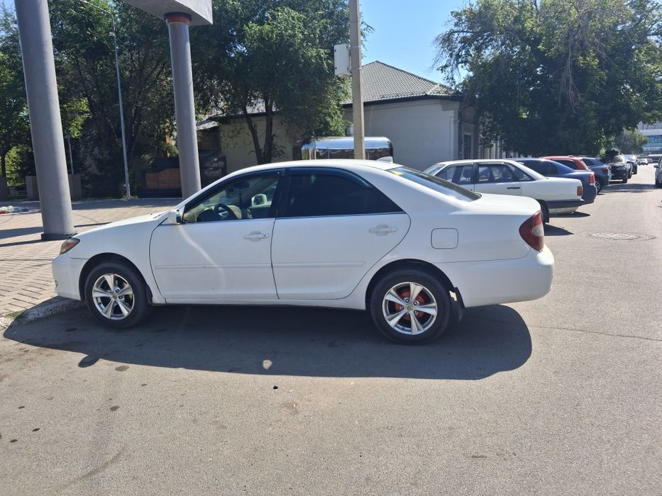 Маишна Camry 30 2003