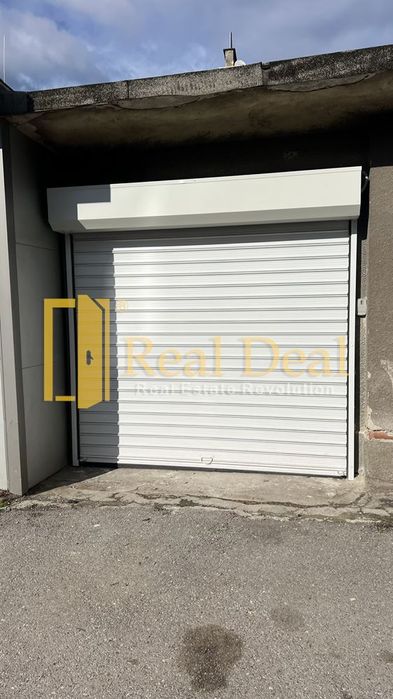 Дава се под наем Гараж / Паркомясто в София, Оборище - 15 кв.м за 149.43 € - Снимка #1