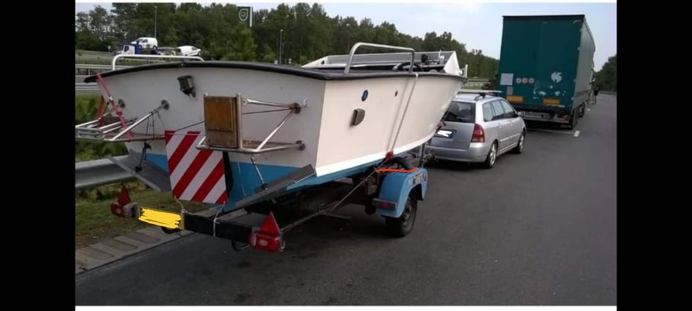 Schimb barca/salupa si peridoc Lazu • OLX.ro