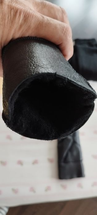 Продавам мъжки зимни ръкавици от естествена кожа