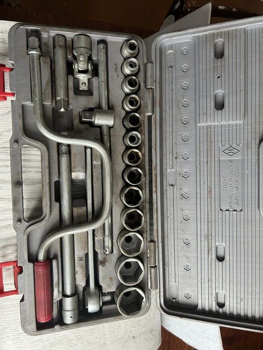 Продам набор ключей