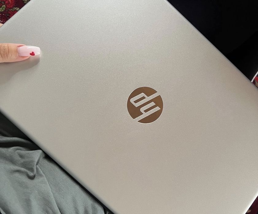 HP Laptop 15 (Core i3 13- поколения, в 8 Гб, SSD 238 Гб, Windows 11 pr