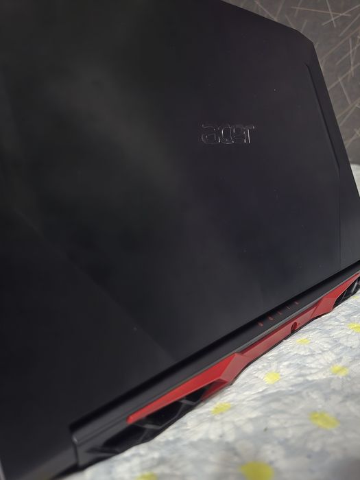 Продам игровой ноутбук i5/1650/32