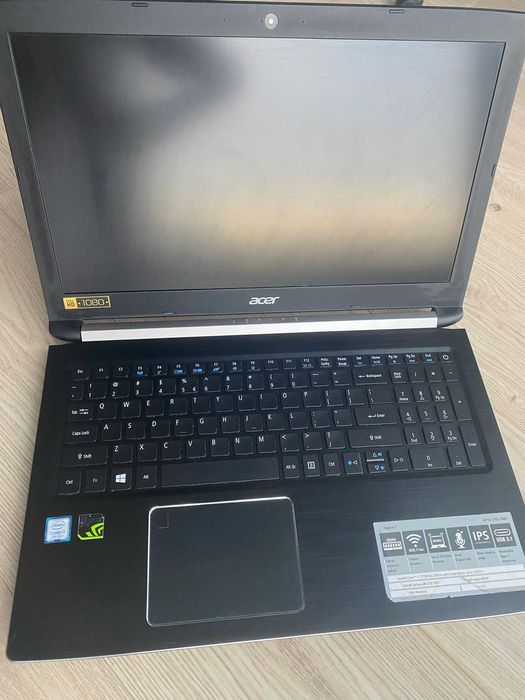 Laptop Acer Aspire A715-71G