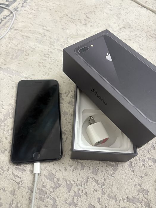 продам Iphone 8 plus