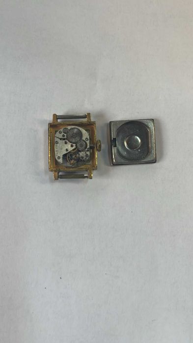 De vanzare ceas mecanic de mana ZARIA