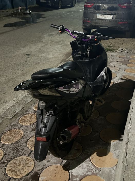 Продам скутер TANK N10