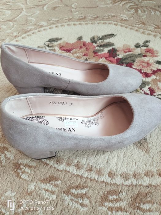 Продам туфли 37-38 размеров