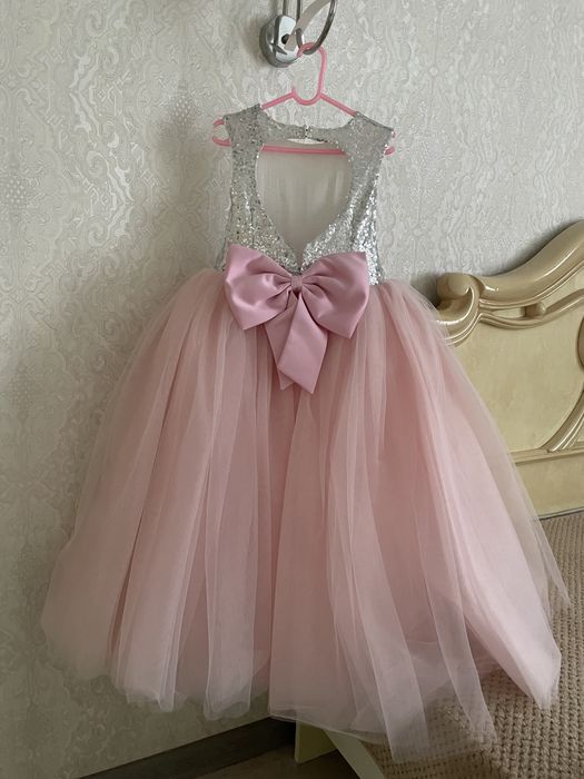 Продам платье бальное детское